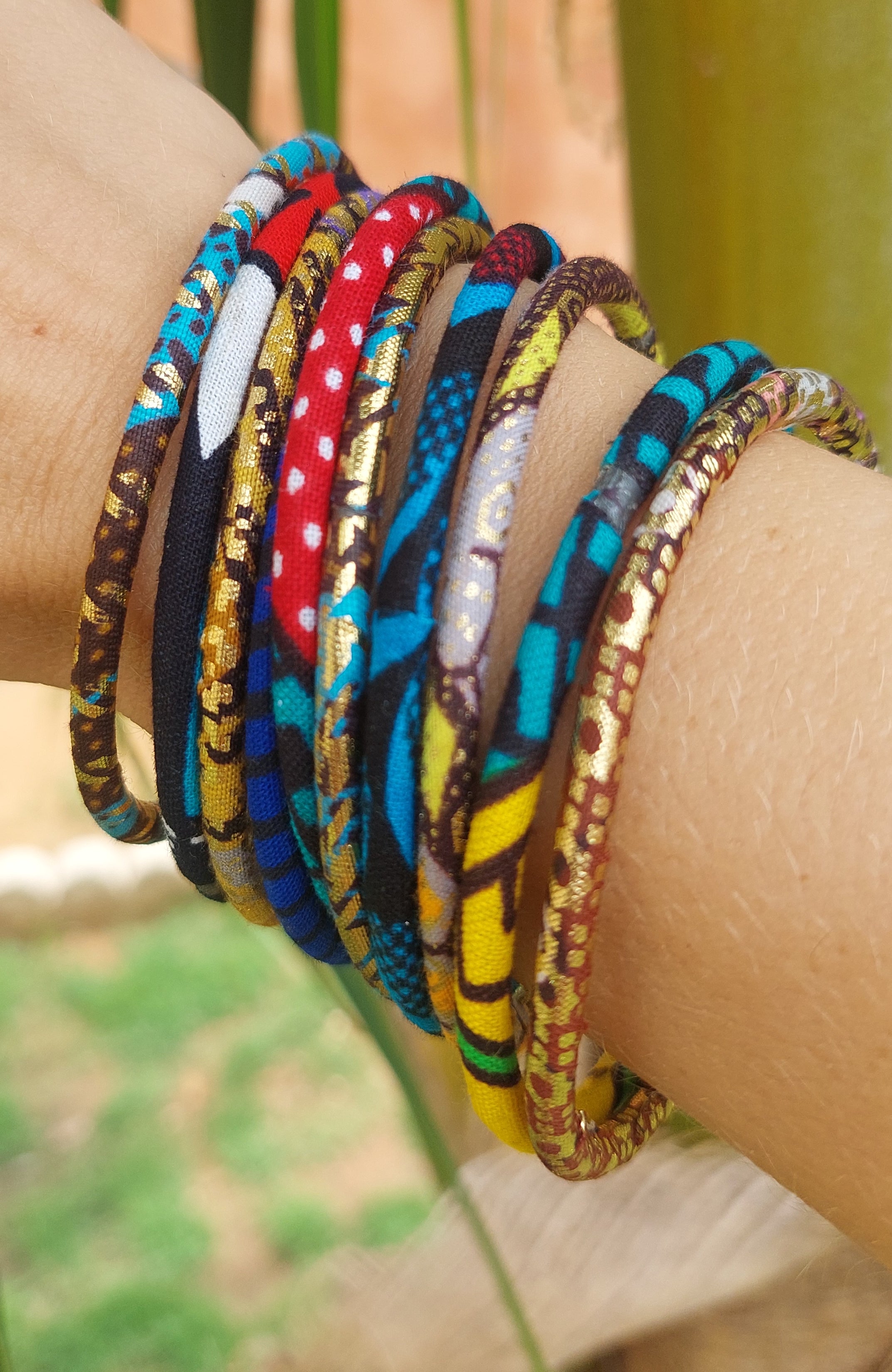 Bracelet en tissu wax coloré