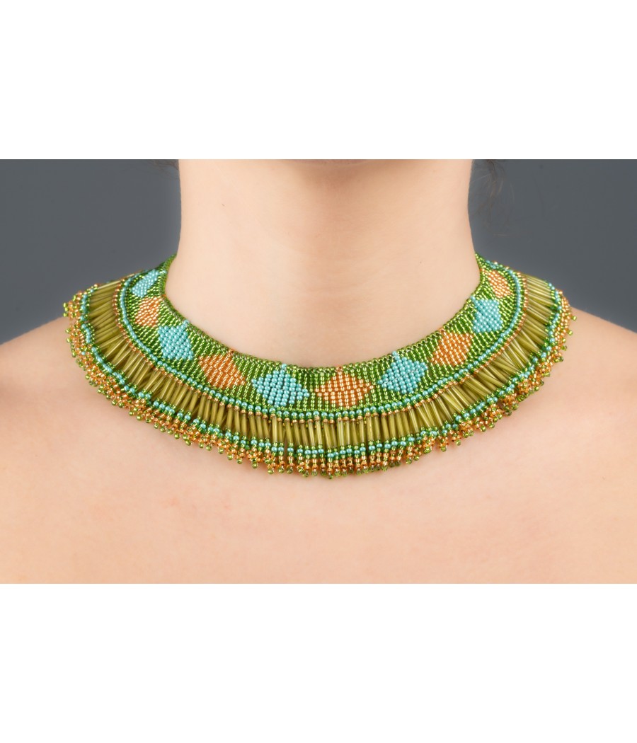 Collier en perles de verre