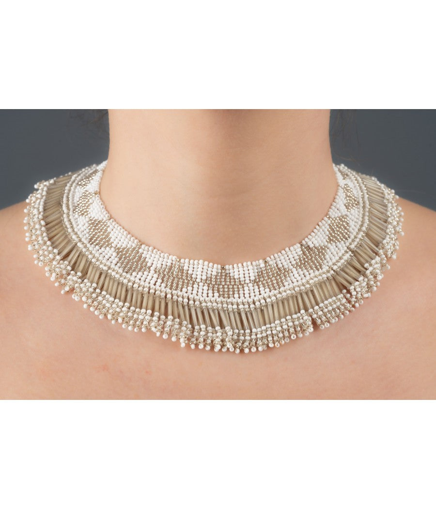 Collier en perles de verre